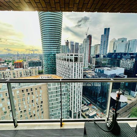 Canary Wharf, Docklands Londra Exterior foto