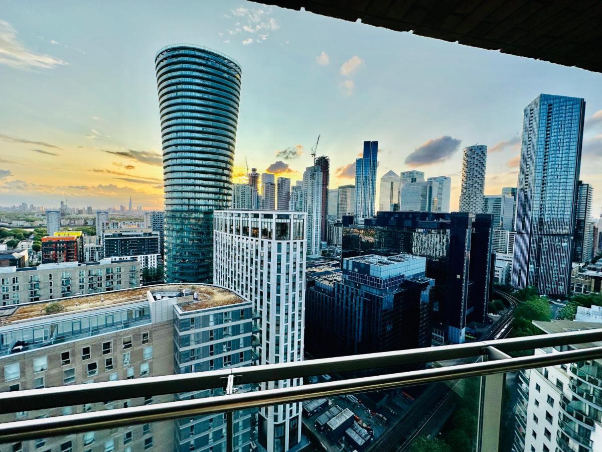 Canary Wharf, Docklands Londra Exterior foto